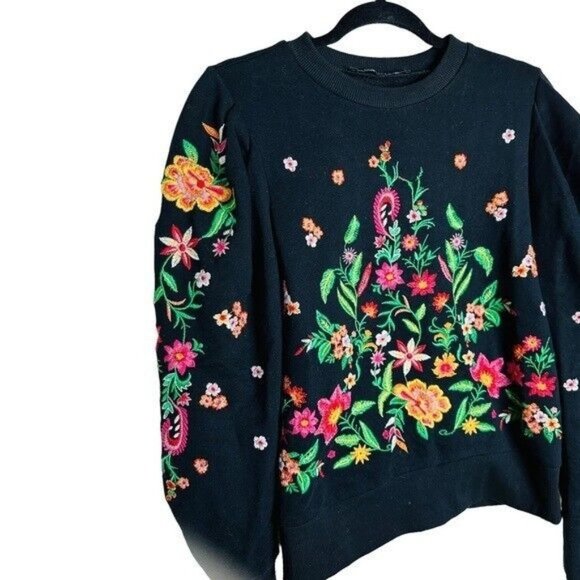 Zara Black Floral Embroidered Sweatshirt Women’s Size Small Bloggers Favorite. - Picture 5 of 9